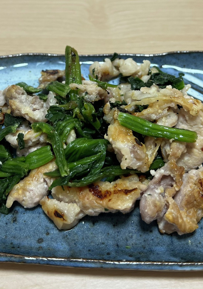 油不使用♪豚肉とほうれん草の塩麹炒め-レシピのメイン写真