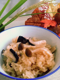 炊飯器で簡単♪きのこたっぷり中華風ごはん-レシピのメイン写真