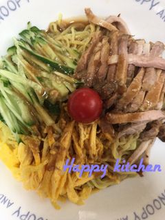 冷やし中華まだやってます(胡麻だれ)-レシピのメイン写真