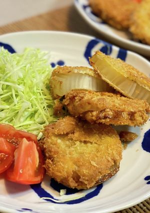 我が家のサラダ♡主役級玉葱フライのサラダ-レシピのメイン写真