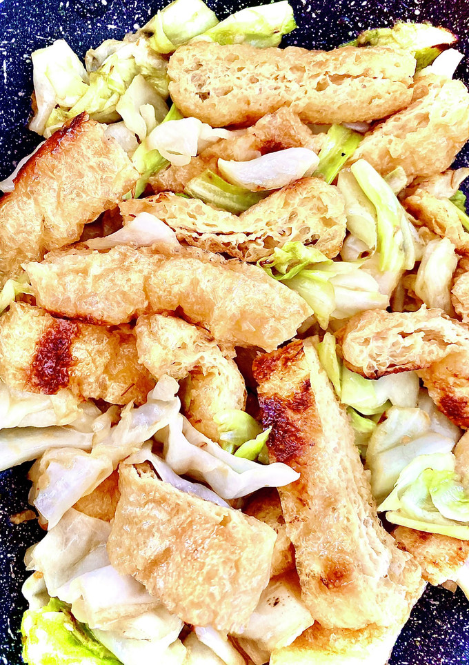 キャベツと油揚げの味噌マヨ炒め-レシピのメイン写真