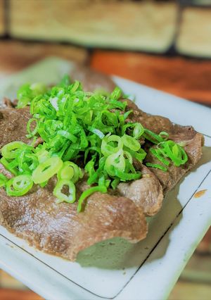 ねぎ乗せ牛タンスライス-レシピのメイン写真