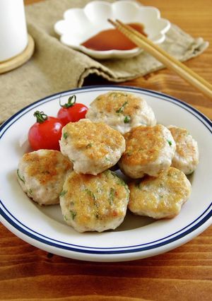 ☆簡単☆おつまみに！梅しそ鶏つくね-レシピのメイン写真