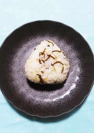 アスリートおにぎり 塩昆布ショウガ-レシピのメイン写真