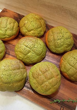 焼き上がりが秋を感じる抹茶のメロンパン-レシピのメイン写真