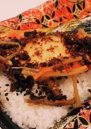 “鮭金平ごぼうニンジンおかか昆布煮丼”-レシピのメイン写真