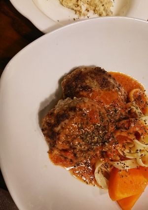 トマトチーズソースハンバーグ-レシピのメイン写真