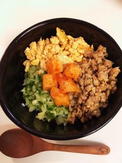 簡単★鶏そぼろ三色丼-レシピのメイン写真