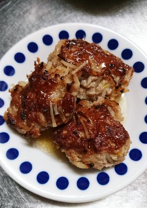 簡単！安い！もやしと挽き肉バーグ-レシピのメイン写真