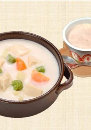 クリームシチューにチーズケーキを添えて-レシピのメイン写真
