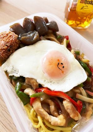 豚ロース肉とピーマンの餡かけ焼きそば弁当-レシピのメイン写真