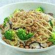 骨粗鬆症予防に!桜えびの納豆パスタ