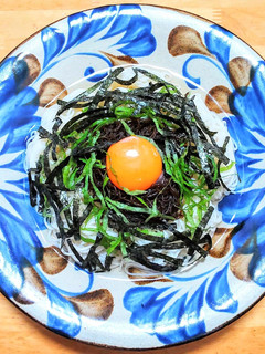モズクと卵黄でぶっかけ素麺-レシピのメイン写真