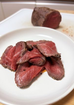 意外と簡単に☆牛モモ肉のローストビーフ-レシピのメイン写真