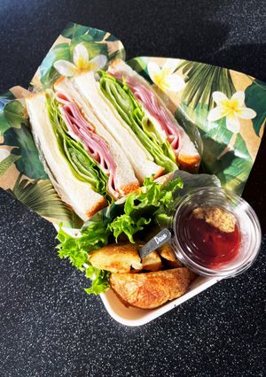 高校生弁当　2022 9月17ハムサンド-レシピのメイン写真