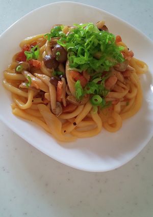 きのことバター醤油香る焼きうどん♪-レシピのメイン写真