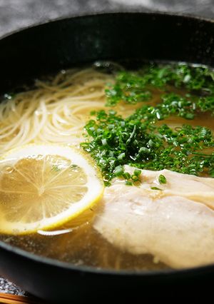 サラダチキンの茹で汁を有効活用「鶏そば」-レシピのメイン写真