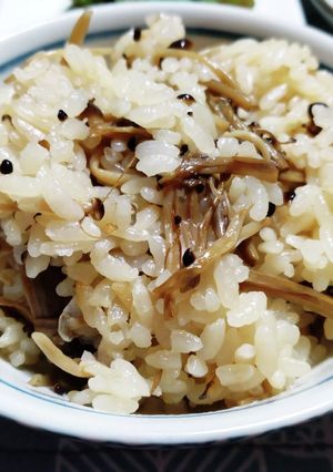 ブラウンえのきの炊き込みご飯-レシピのメイン写真