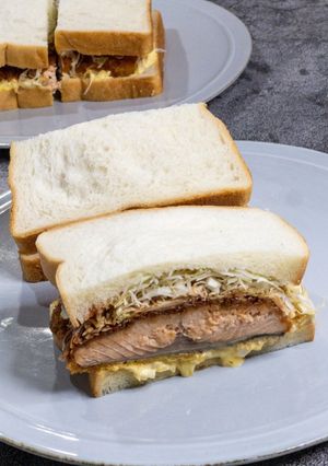 サーモンフライとタルタルのサンドイッチ-レシピのメイン写真