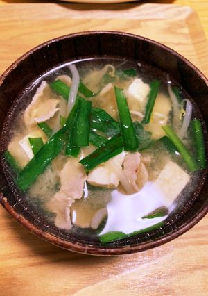 ボリューム味噌汁（豚にらもやし）-レシピのメイン写真