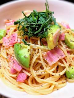 簡単!アボカドとベーコンのポン酢パスタ-レシピのメイン写真