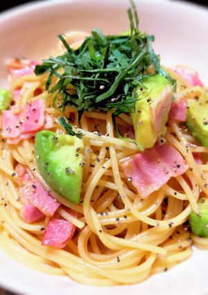 簡単！アボカドとベーコンのポン酢パスタ-レシピのメイン写真