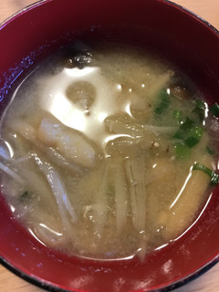 ごぼうとしめじの味噌汁-レシピのメイン写真