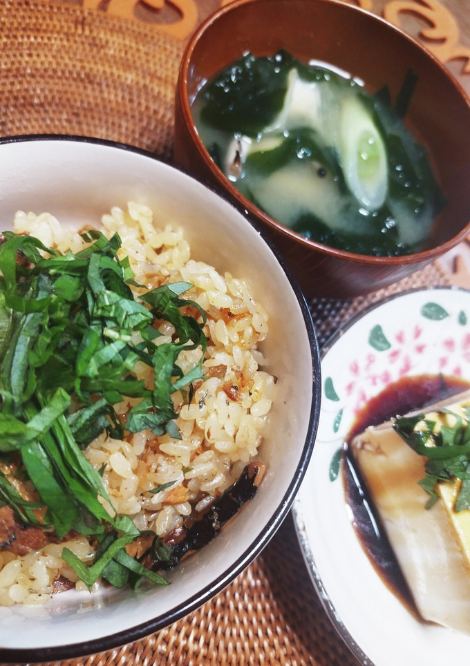 超簡単 秋の味覚 秋刀魚缶詰炊き込みご飯-レシピのメイン写真