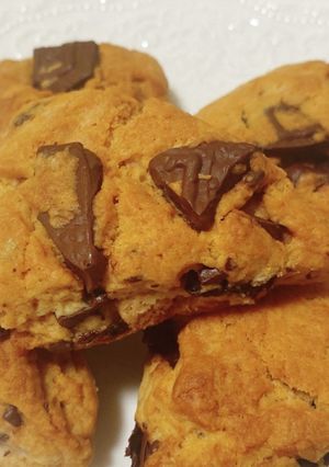 某カフェ風♪チョコレートチャンクスコーン-レシピのメイン写真