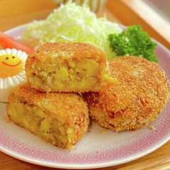 รูปของ 優しい甘さが美味しい♡さつま芋のコロッケ