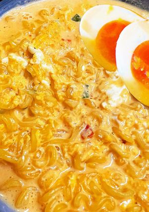 辛ラーメン・カルボナーラ風-レシピのメイン写真
