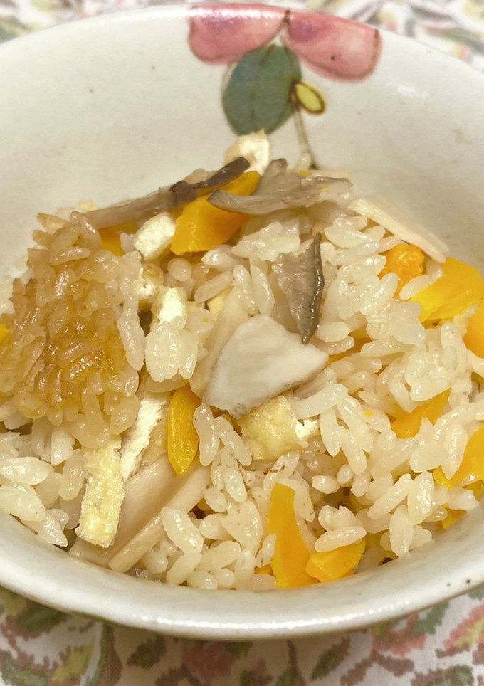 エリンギとにんじんと油揚げの炊き込みご飯-レシピのメイン写真