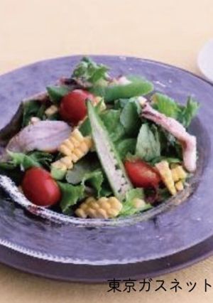 塩麹豚と生で食べるとうもろこしのサラダ-レシピのメイン写真