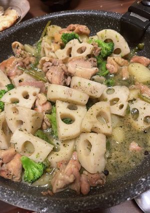 れんこんと鶏肉(鶏モモ)のかおり炒め-レシピのメイン写真