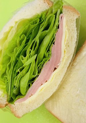 レタスたっぷりサンドイッチ-レシピのメイン写真