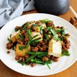 絹厚揚げとひき肉の甘味噌炒め。