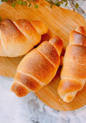 翌日もふわふわ塩パン★塩バターロールパン-レシピのメイン写真