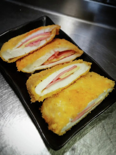 ハムチーズのはんぺんフライ@≧↺≦@)❩-レシピのメイン写真
