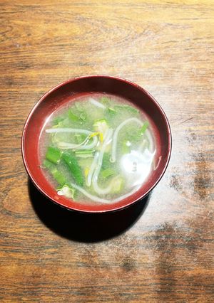 もやしと刻みオクラのこし味噌汁-レシピのメイン写真