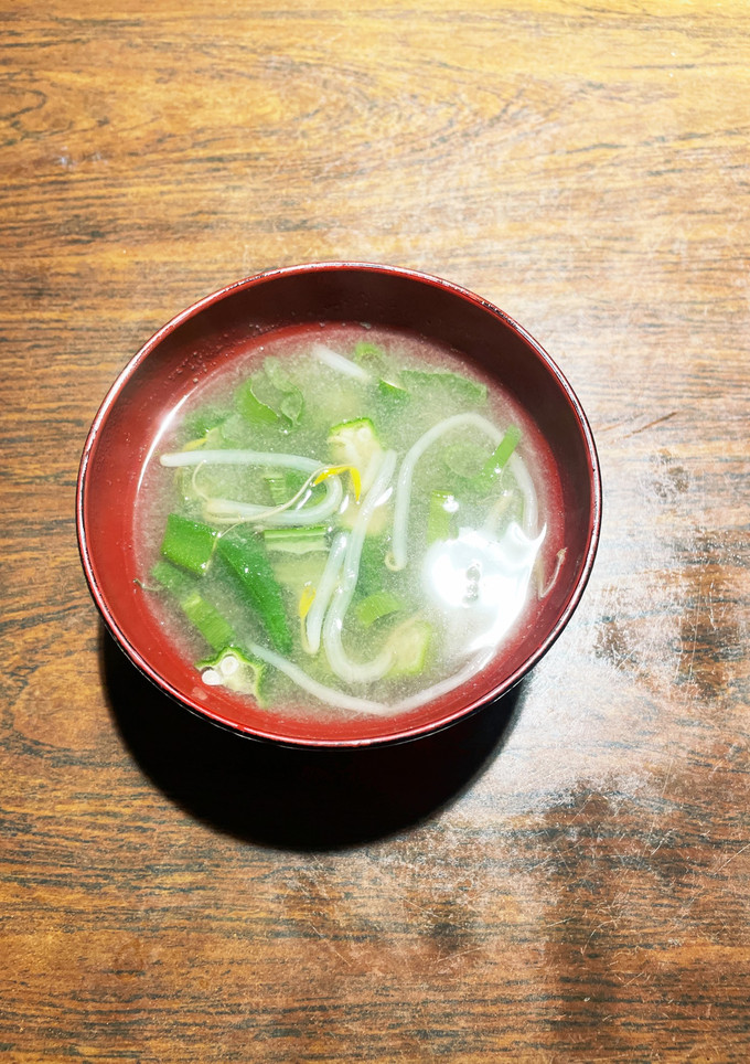 もやしと刻みオクラのこし味噌汁-レシピのメイン写真