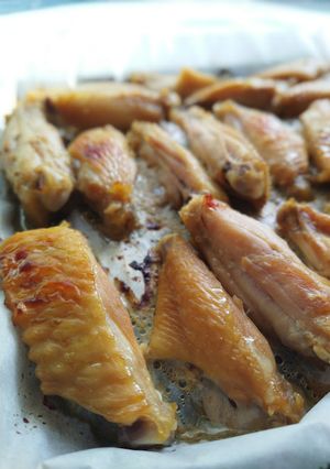 ラク＆ジューシー！玉ねぎ麹で焼き手羽元-レシピのメイン写真