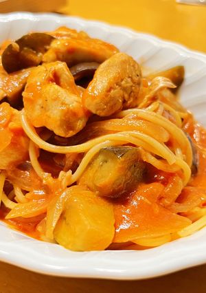 簡単♫鶏と茄子のトマト煮込み パスタ添え-レシピのメイン写真