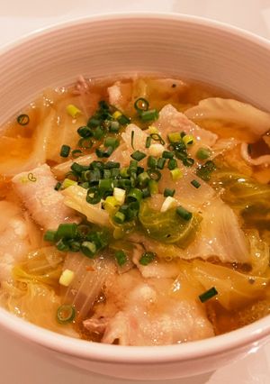 お腹にやさしいキャベツと豚バラ肉のスープ-レシピのメイン写真