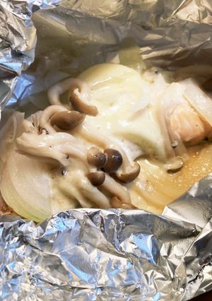 きのこと玉ねぎで簡単！鮭のホイル焼き♪-レシピのメイン写真