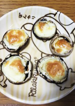 【シンプル】マッシュルームのチーズ焼き-レシピのメイン写真