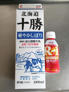 成分調整牛乳とR1でヨーグルト覚え書き-レシピのメイン写真