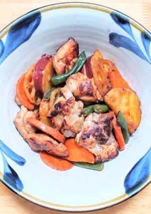 鶏もも肉と薩摩芋で中華風の炒め煮-レシピのメイン写真