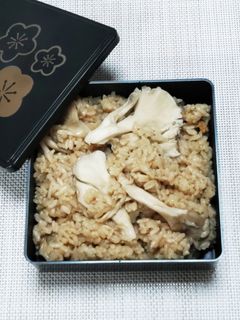 秋に食べたい舞茸の炊き込みご飯-レシピのメイン写真