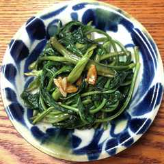 รูปของ ちむどん飯！空芯菜炒めのコツ