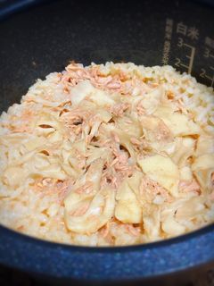 ツナ缶で炊き込みご飯-レシピのメイン写真